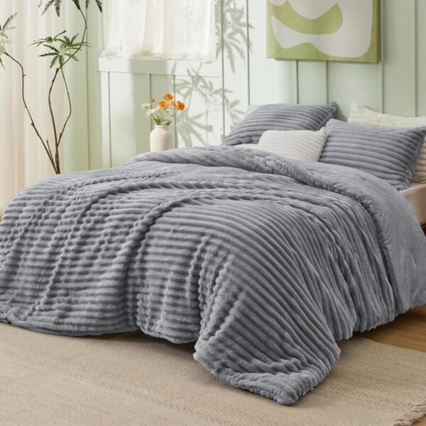 grey cut plush fur bedsheet and duvet set 7by7